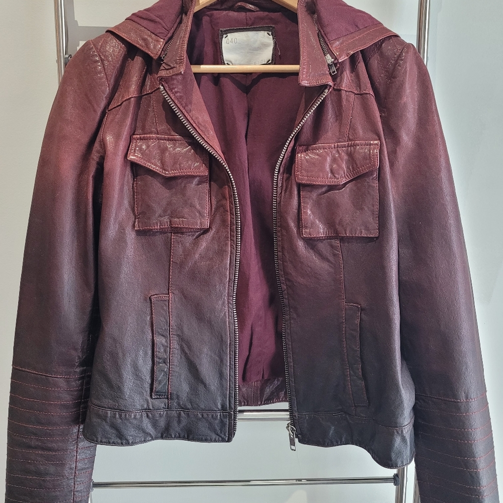 Q40 Leather Jacket